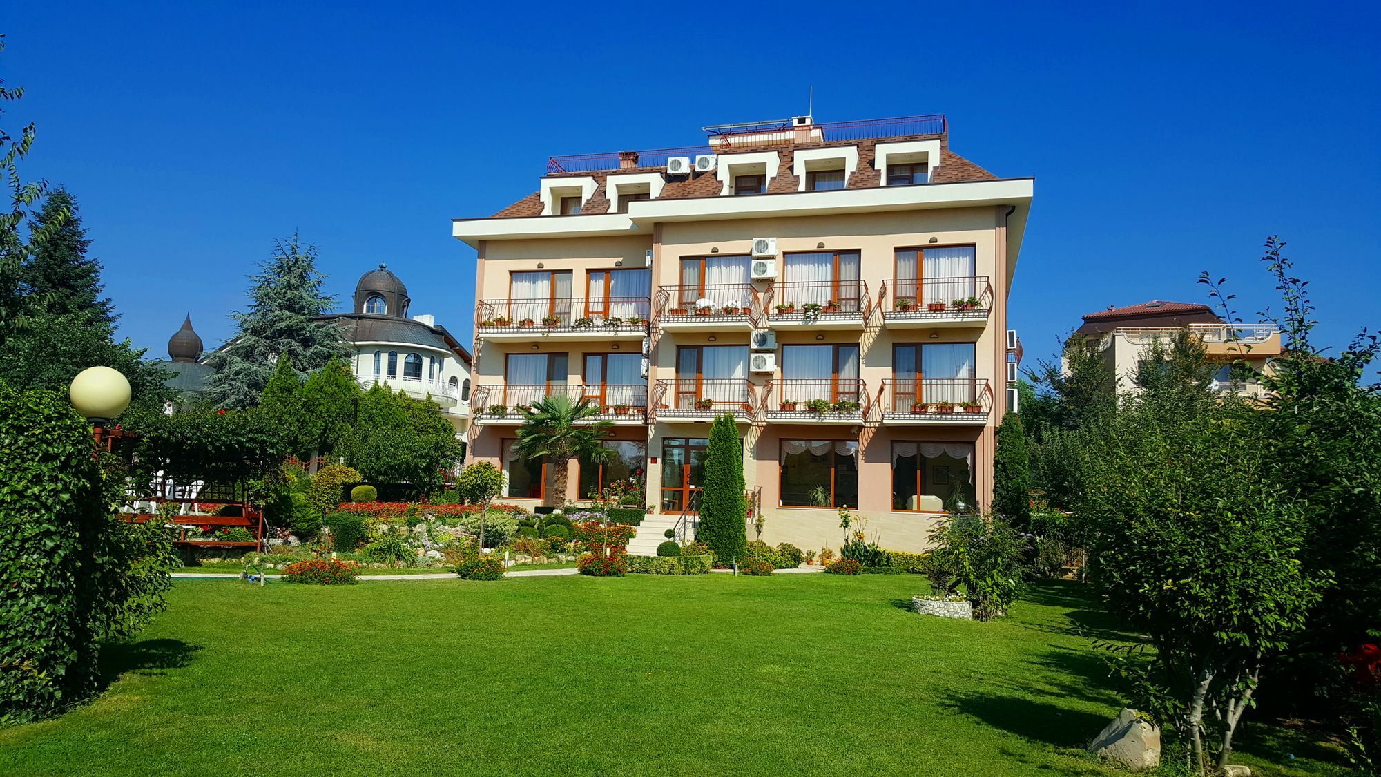 Sg Hotel Vega Saints Constantine and Helena Екстер'єр фото